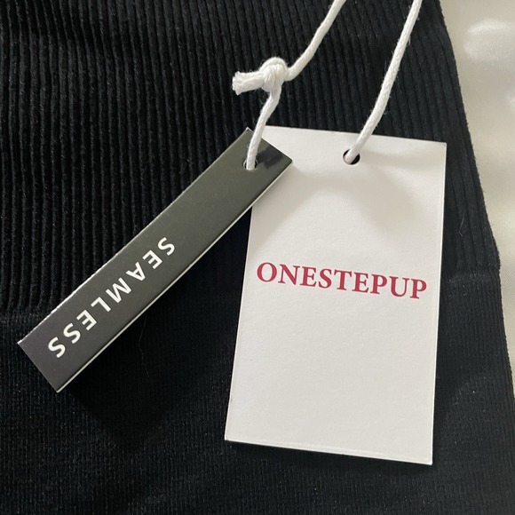 ONESTEPUP Vintage Black Spandex‎ Sweater Crop Top NWT - Picture 6 of 8